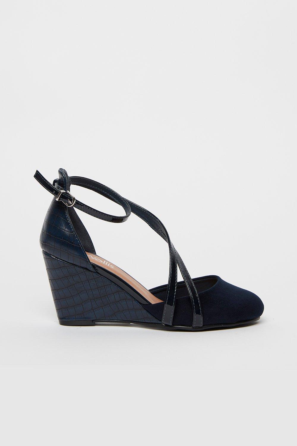 The Stylish Shoes To Add To Your Collection. Contrast Textures And A Strappy Design Keep These On-Trend, Whilst A Pointed Toe And Versatile Navy Hue Bring Timeless Style. Heel Height: 80Mm Standard Fit Polyurethane. Wipe Clean Only. Stlye: Coralee
