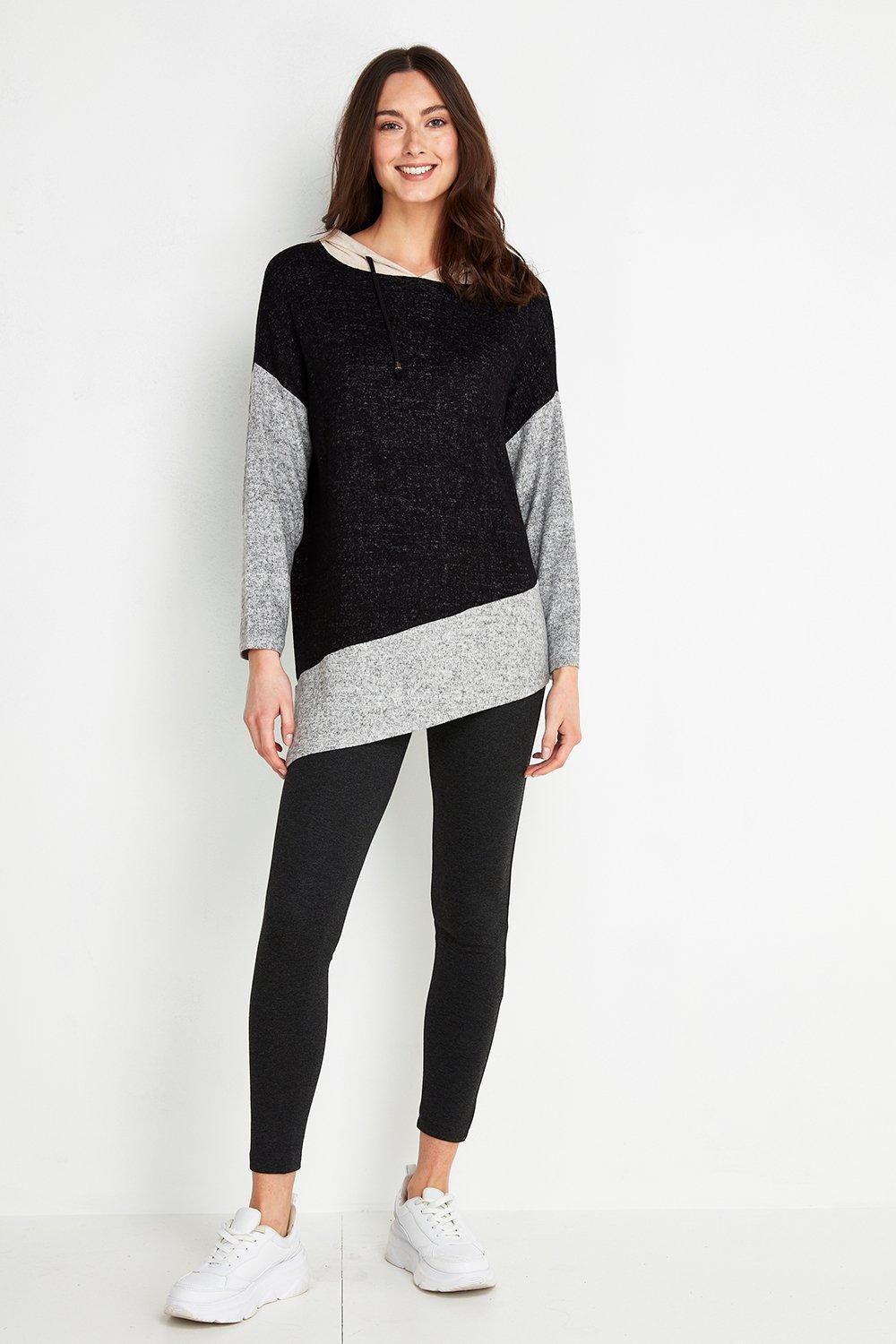 Refresh Your Wardrobe Staples With These Versatile Leggings. A Ponte Jersey Fabric Gives These A Luxe Feel, Whilst A Dark Grey Hue Keeps Them Easy To Pair. Wear With A Relaxed Jumper And White Trainers For Easy Off-Duty Style.  Leggings Fitted Casual 73%