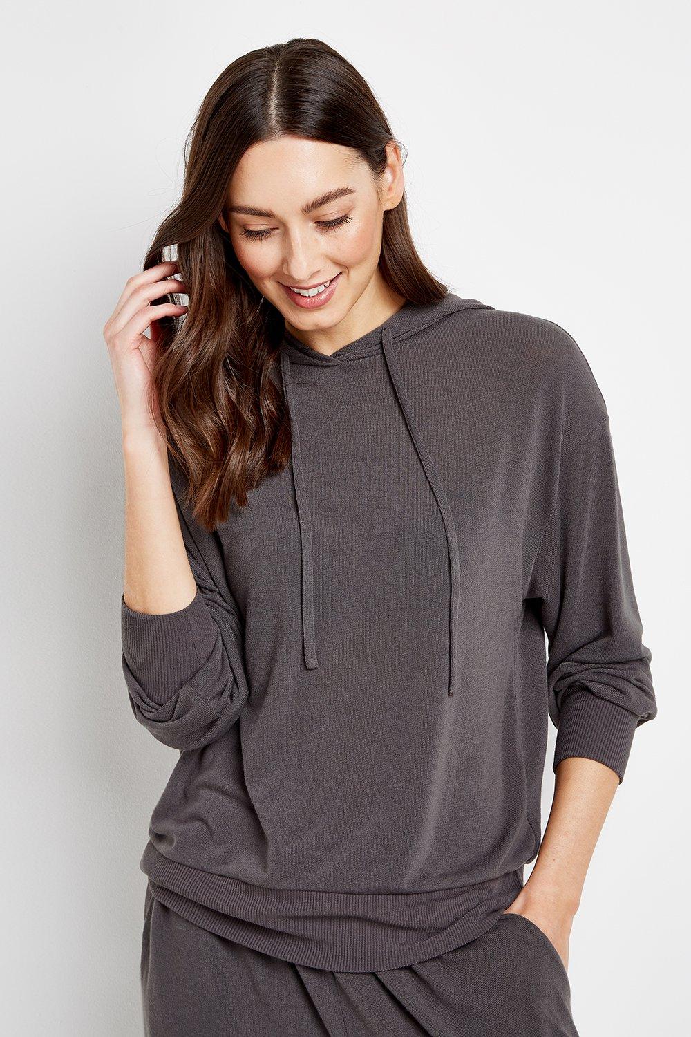 This Cosy Jumper Is The Perfect Piece To Add To Your Collection. A Relaxed Fit And Laid-Back Style Makes This A Must-Have For Every Wardrobe, Just Team With The Matching Joggers And Chunky Trainers For Easy Everyday Style.  Jumper Round Neck Long Sleeve H