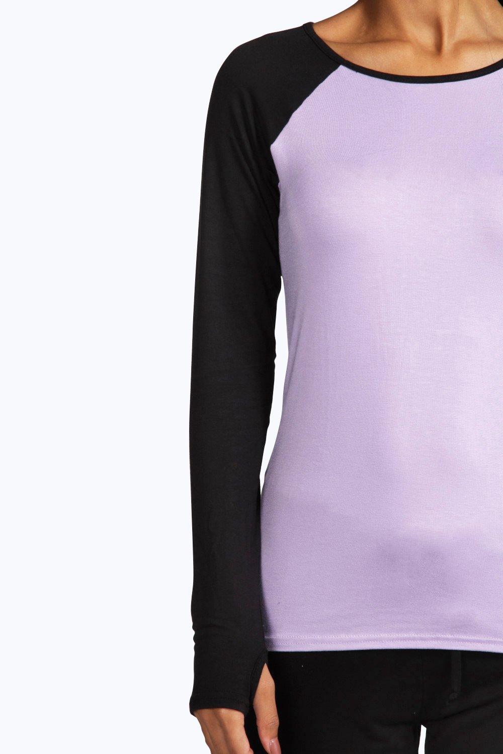 women's top with thumb hole