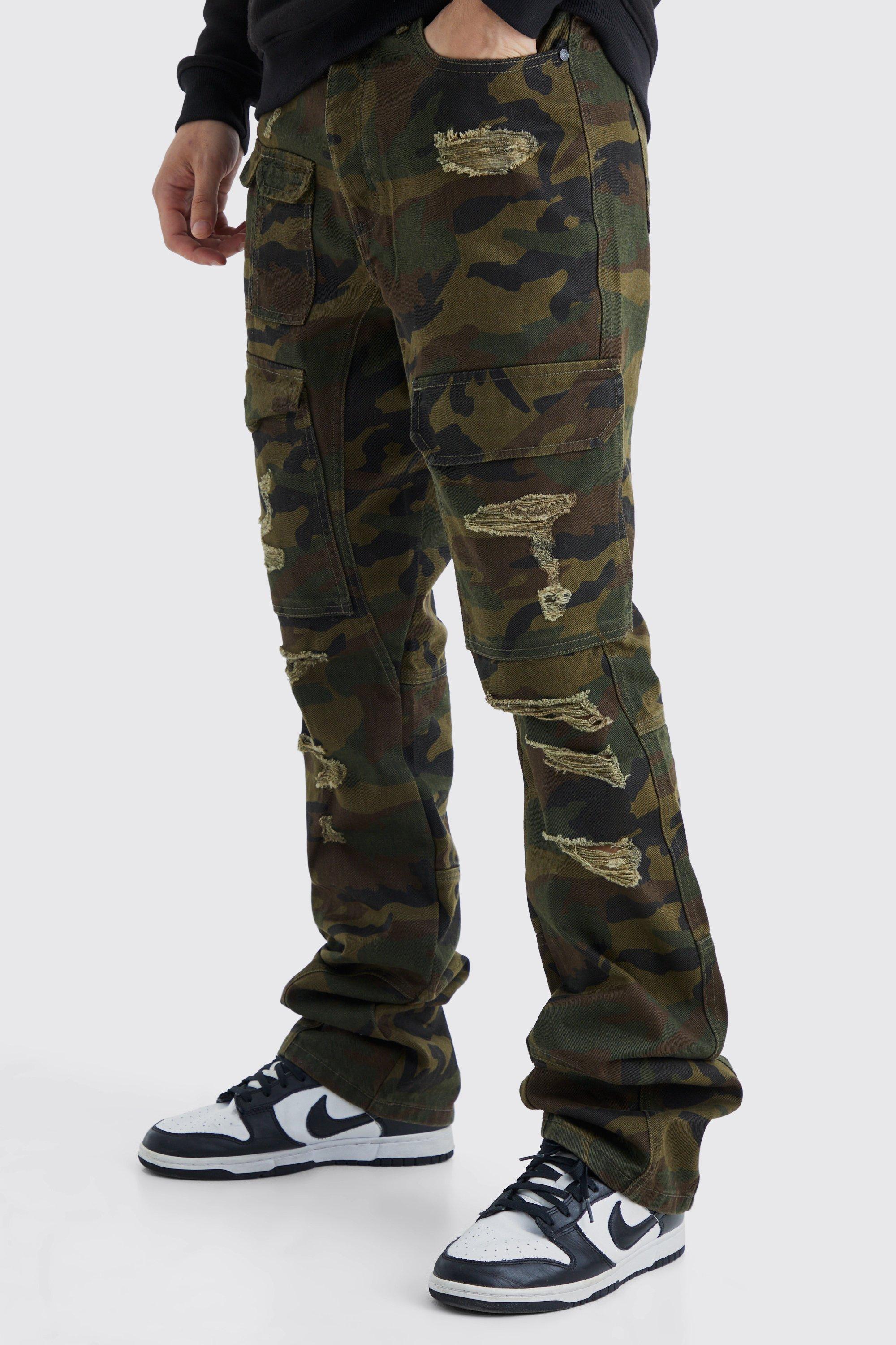 Boohoo Tall Onbewerkte Flared Camouflage Print Cargo Jeans, Khaki