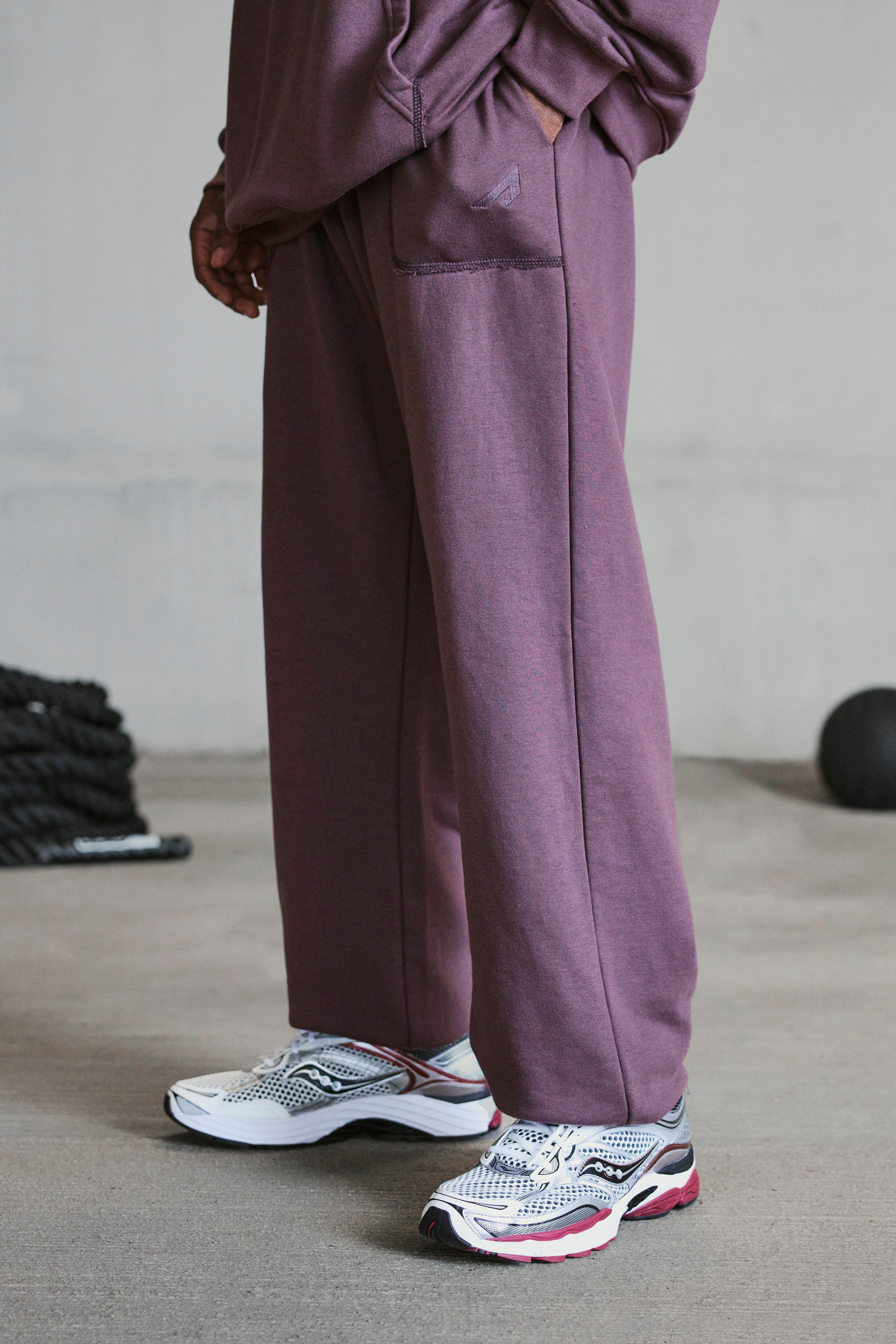Image of Pantaloni tuta Active oversize pesanti con rovescio a ricci sfilacciati, Rosso