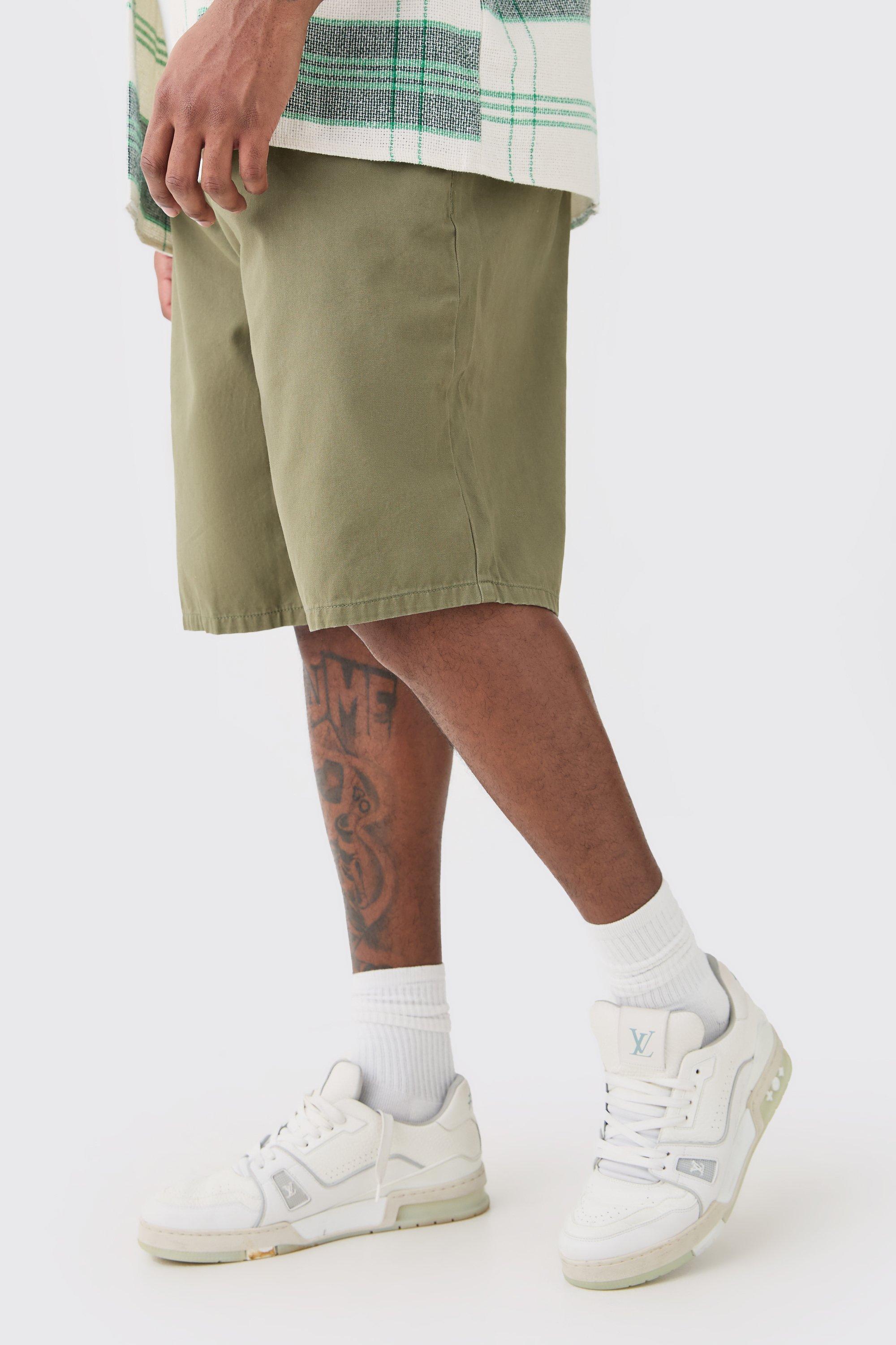 Image of Pantaloncini rilassati Plus Size color kaki con vita fissa e vita fissa, Verde