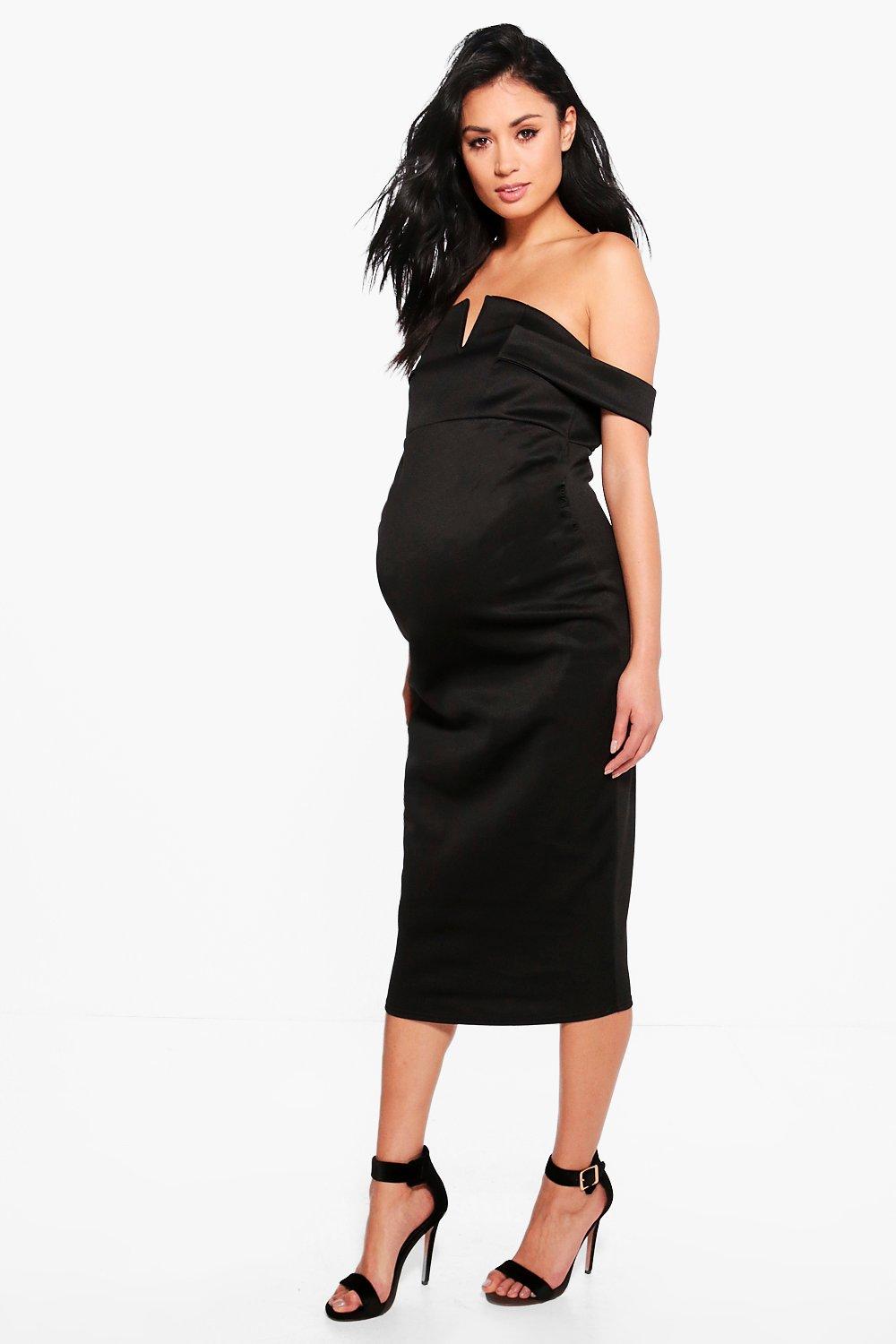 boohoo maternity plus size
