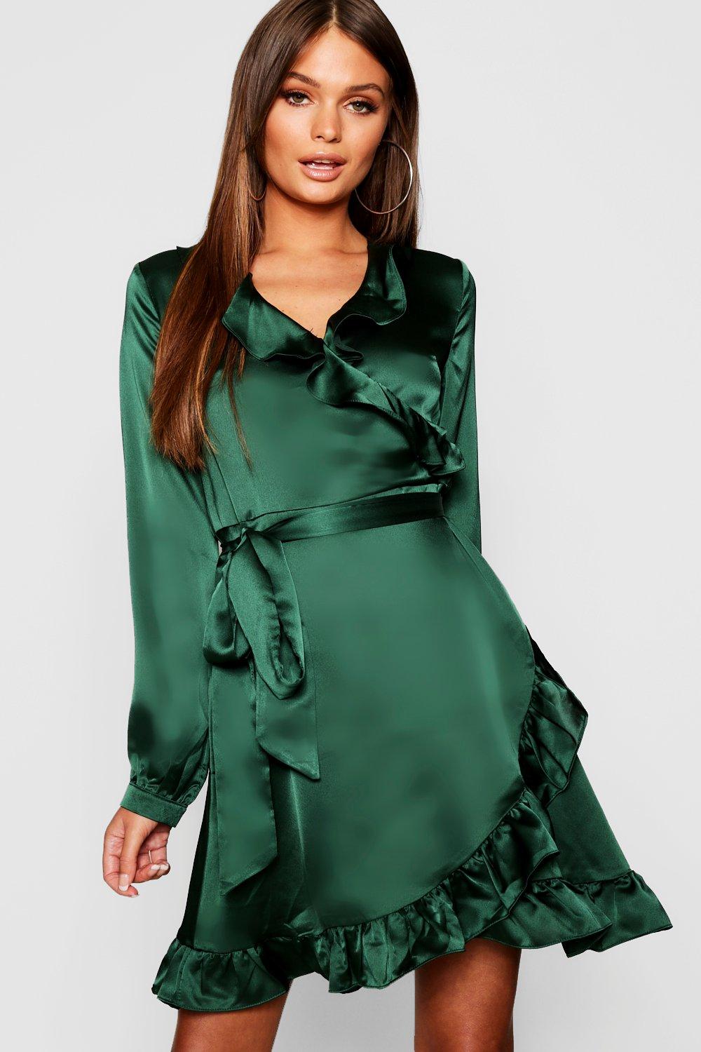 Платье boohoo зеленое