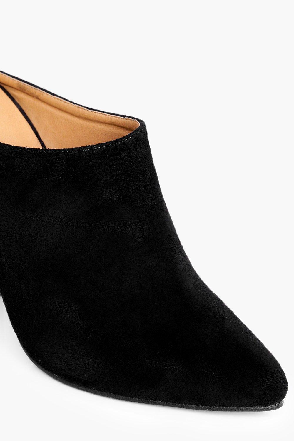 closed toe block heel mules