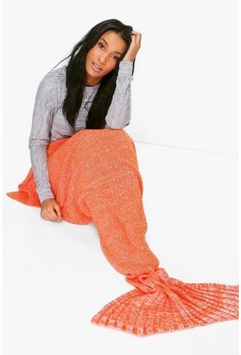 Knitted Mermaid Tail Blanket