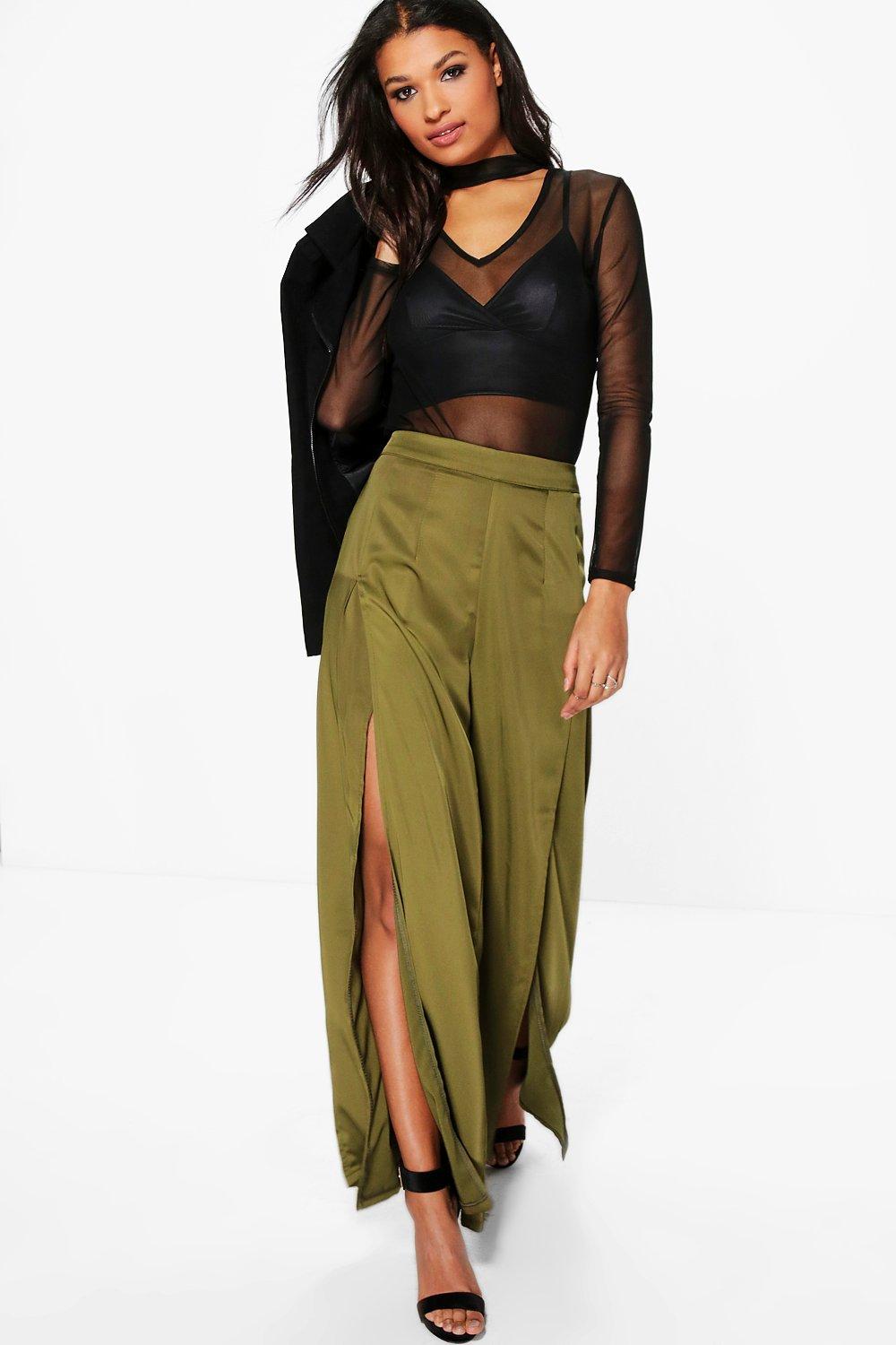 red split trousers
