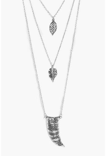 Eve Leaf And Horn Pendant Layered Necklace