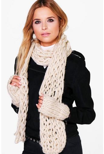 Lyla Chunky Knit Scarf & Mitten Set