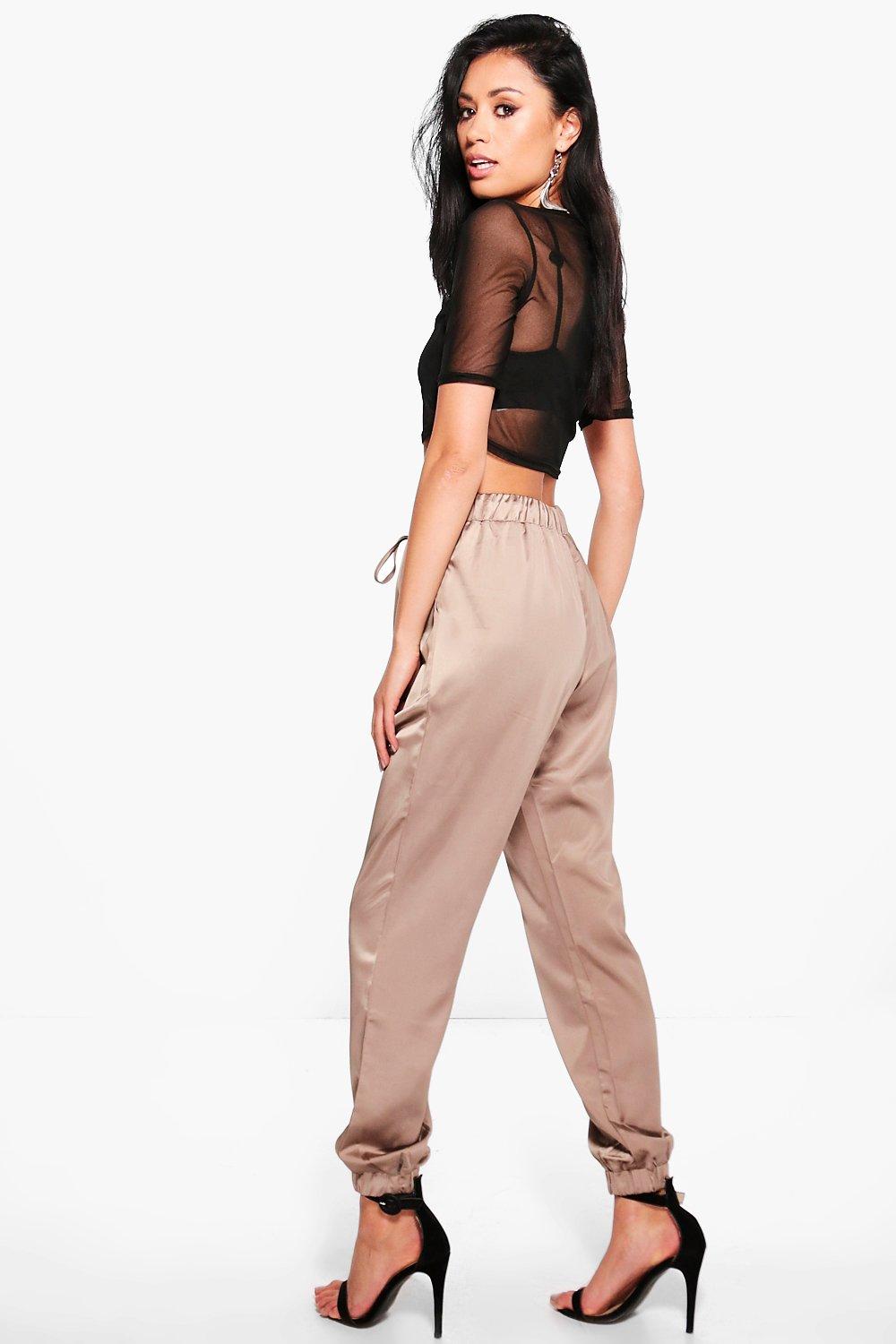 femme luxe joggers