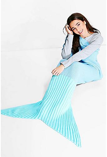 Two Tone Contrast Mermaid Tail Blanket