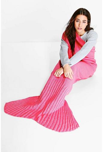 Mixed Coral Knitted Mermaid Tail Blanket