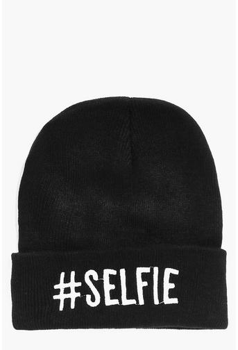 Neve Selfie Slogan Beanie Hat