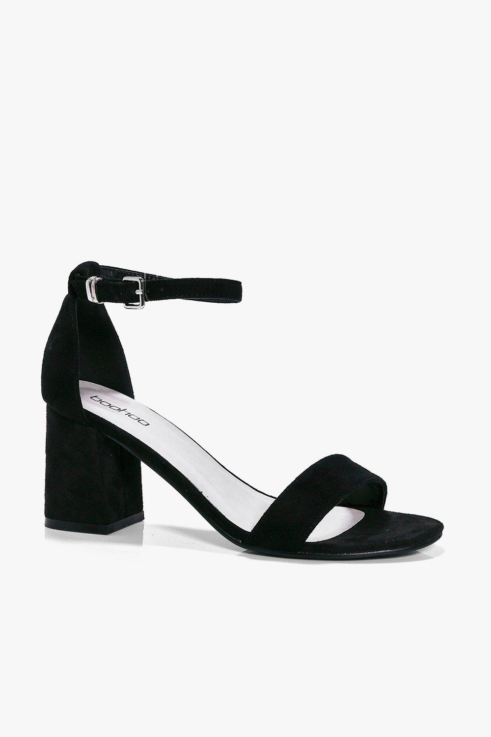 boohoo low block heels