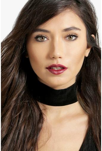 Lola Velvet Extra Wide Choker