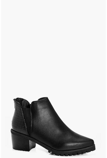 Eliza Cleated Pointed Chelsea Boot