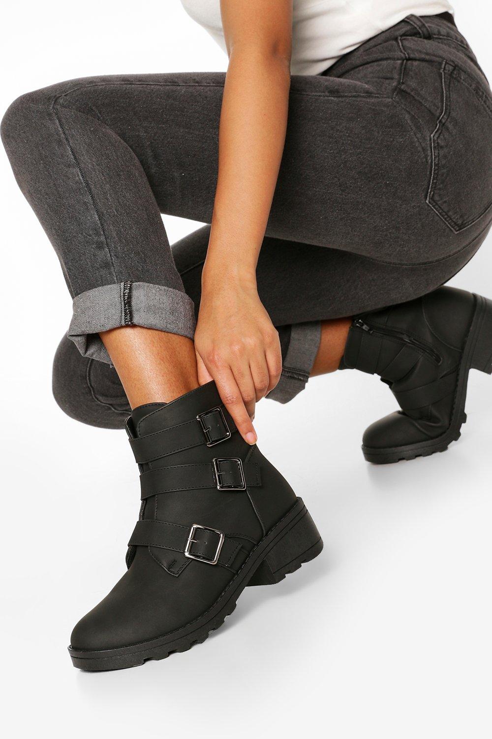 boohoo Womens Wide Fit 3 Buckle Block Heel Biker Boots - Black - 3, Black