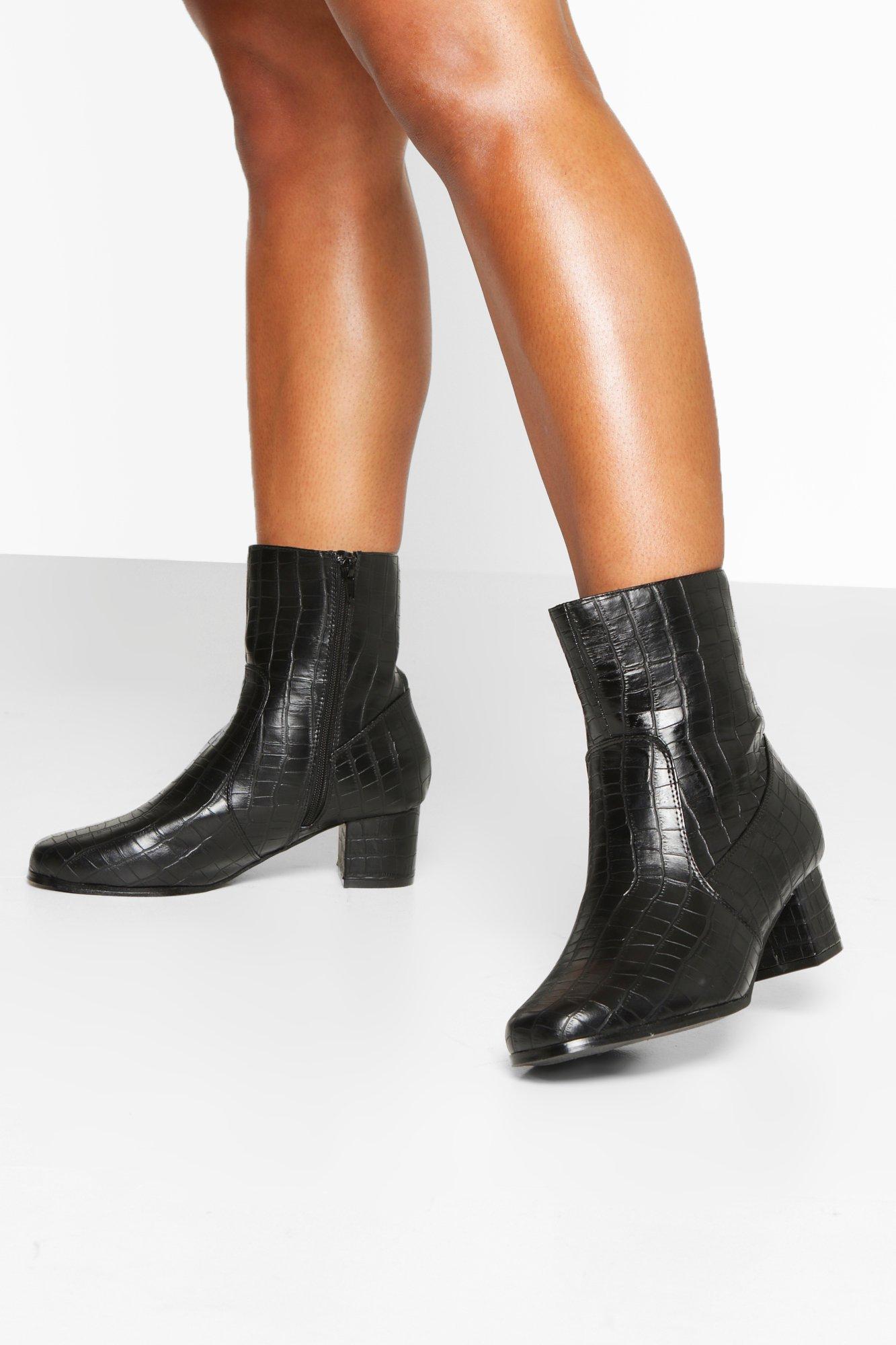 boohoo Womens Wide Fit Low Block Heel Shoe Boots - Black - 5, Black