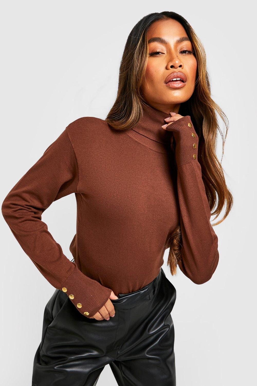 Image of Pullover in maglia con collo alto e bottoni, Brown