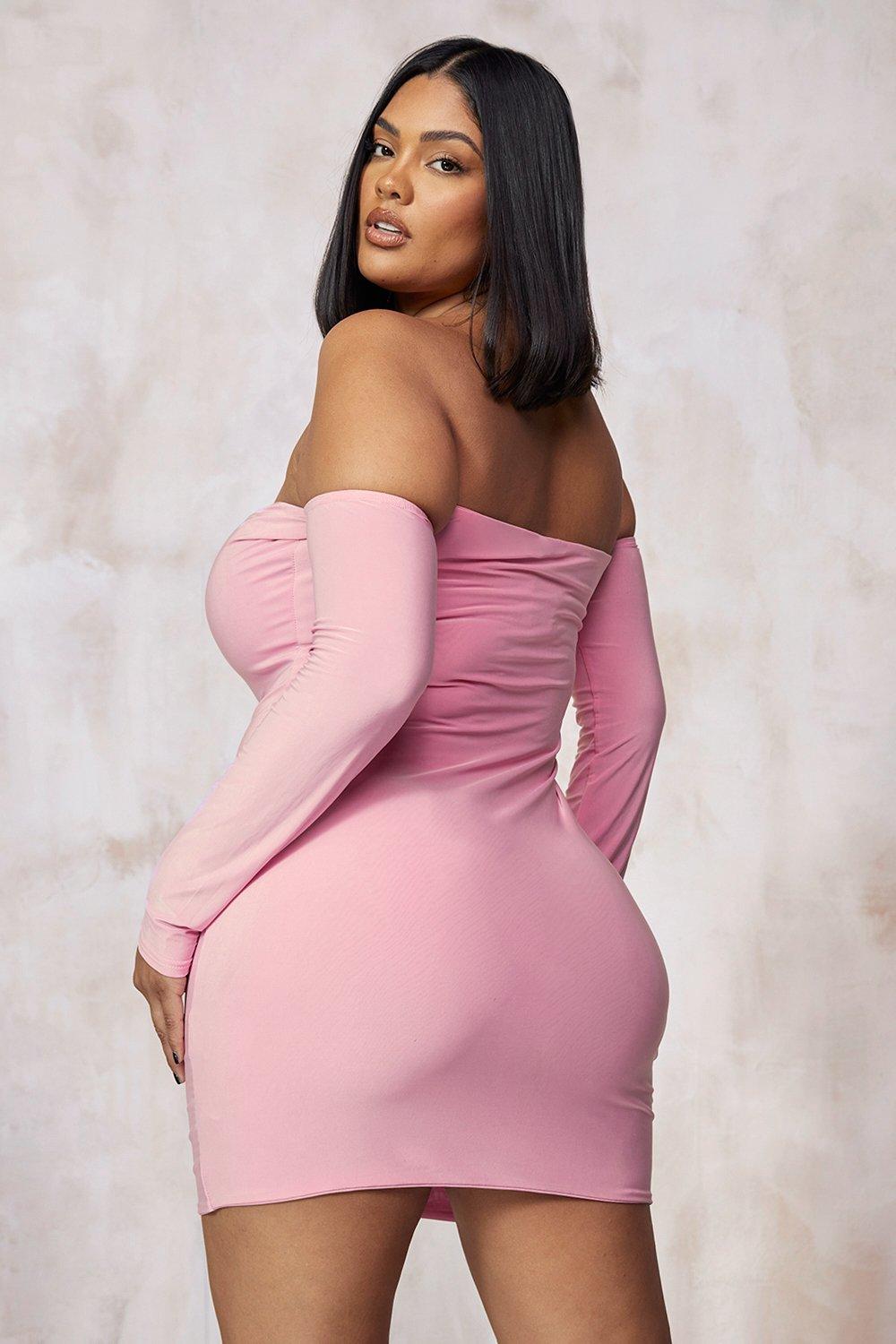 Kourtney Kardashian Barker Strapless Jurk Met Mouw Detail, Pink