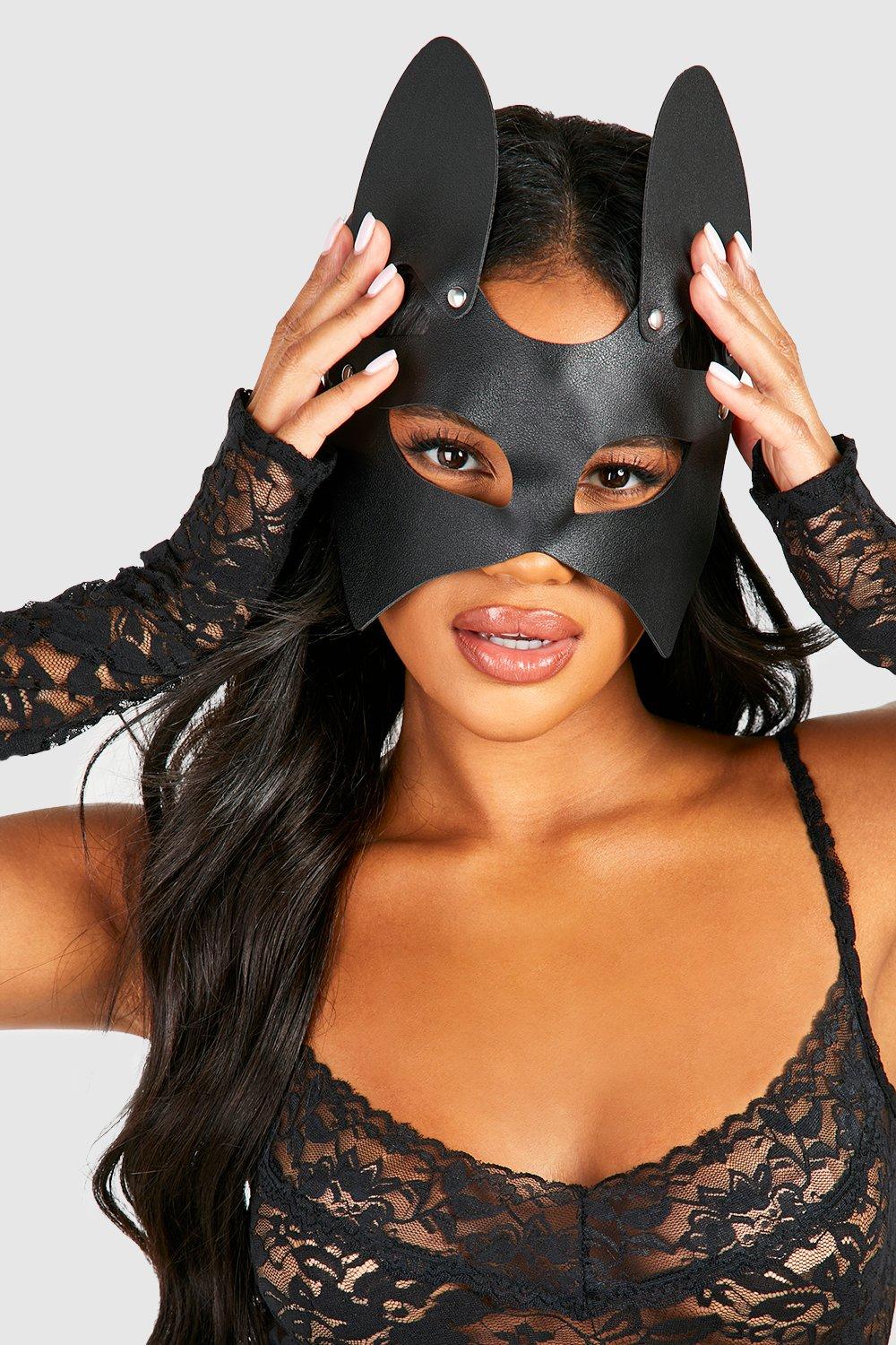 Image of Womens Black Halloween Cat Woman Style Mask - One Size, Black