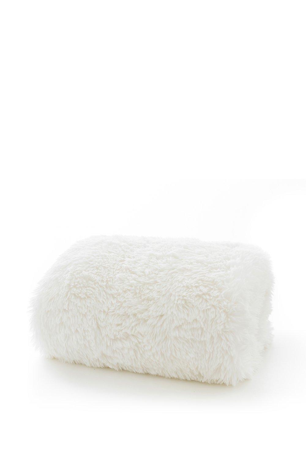 Picture of Rochester Shaggy Fur Throw