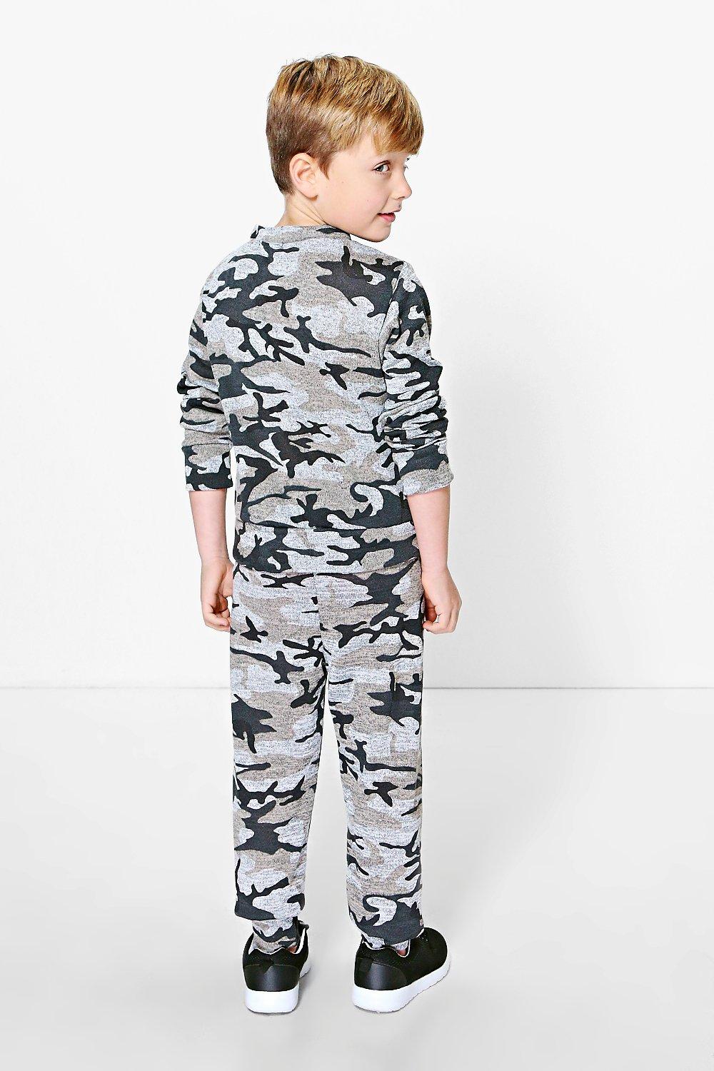 boohoo camo joggers