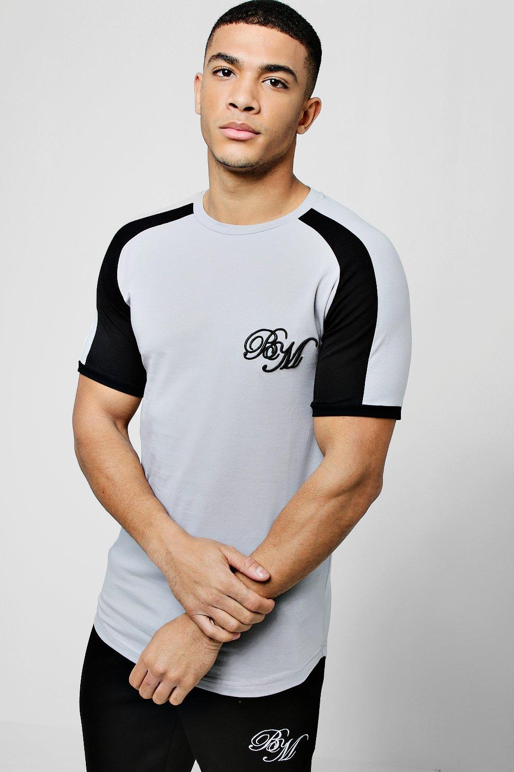 Удлиненная футболка с рукавами реглан ,закругленная снизу, с принтом B&M
