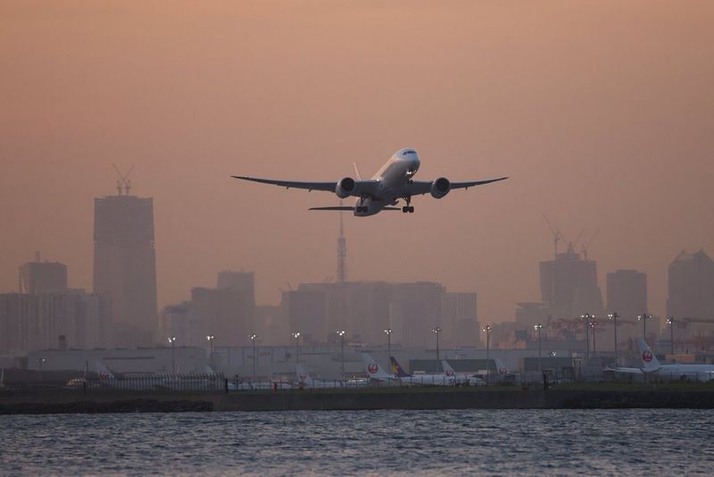 Canon EOS R6 Mark II - HDR for moving subjects up to 40fps