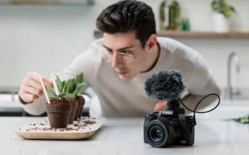 Canon launches EOS M50 Mark II  as social content creation continues to soar