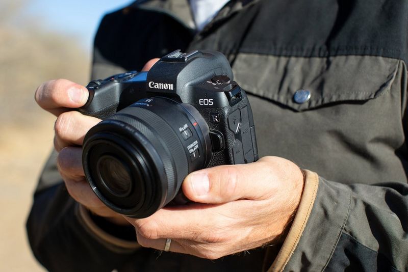 You might also be interested in - EOS R Lenses & Accessories