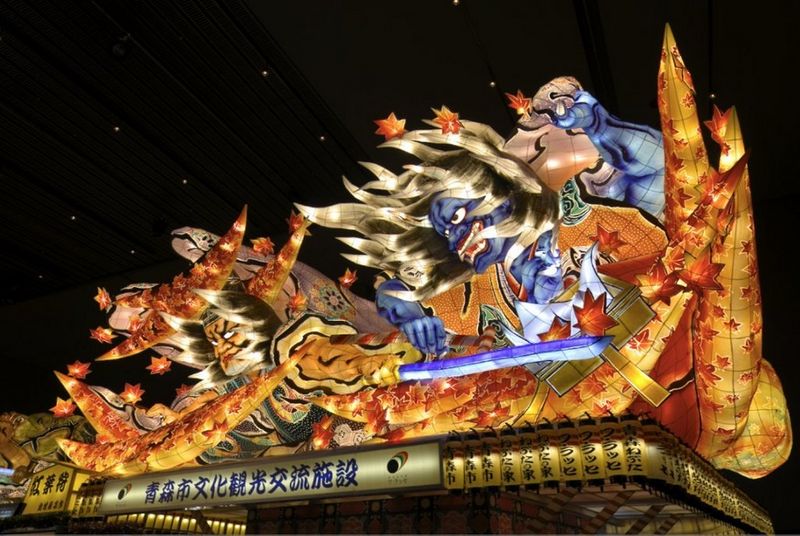 A brightly-lit display of manga characters, with richer colours and more detail producing a more three-dimensional appearance.