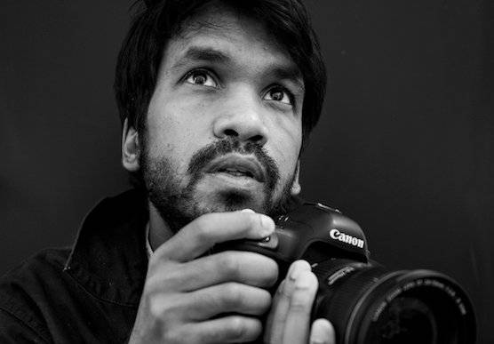Photographer and Canon Ambassador Jérôme Gence with his Canon camera. © Chi-Hui Lin