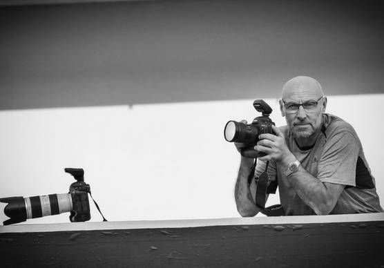Photographer and Canon Ambassador Jorge Ferrari with his Canon camera. © Nasser Younes