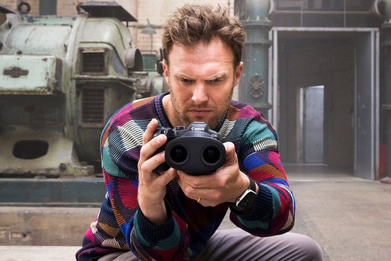 RF-S 3.9mm F3.5 STM DUAL FISHEYE