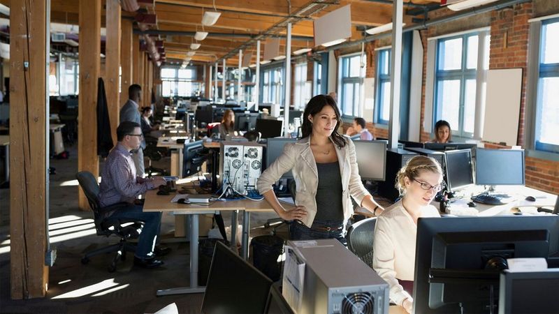 Office professionals using Canon's uniFLOW  print soultion software