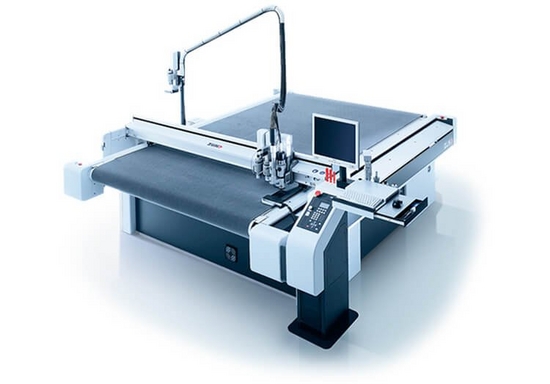 Flatbed cutting machines