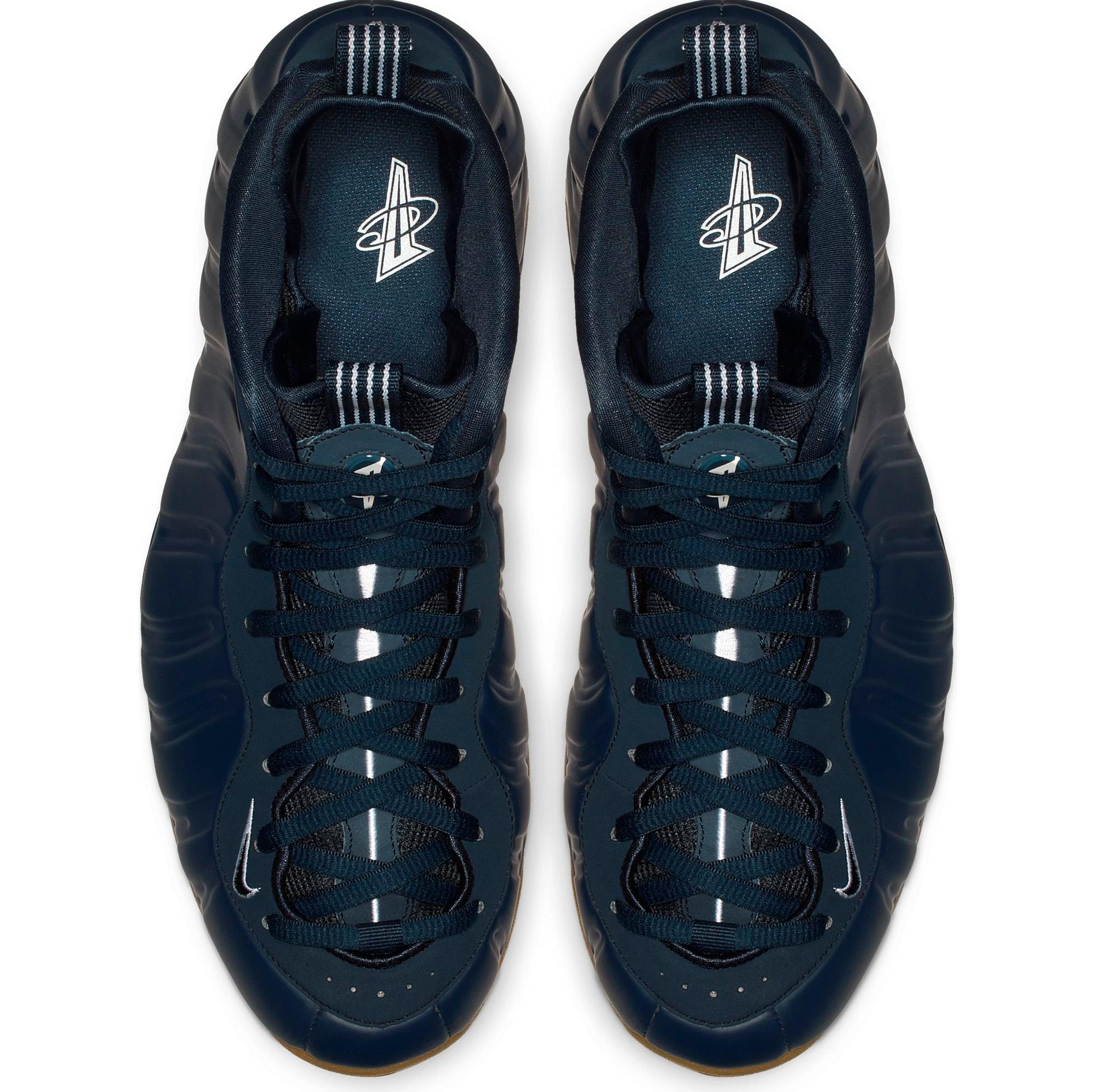 Nike foamposite 2024 navy gum