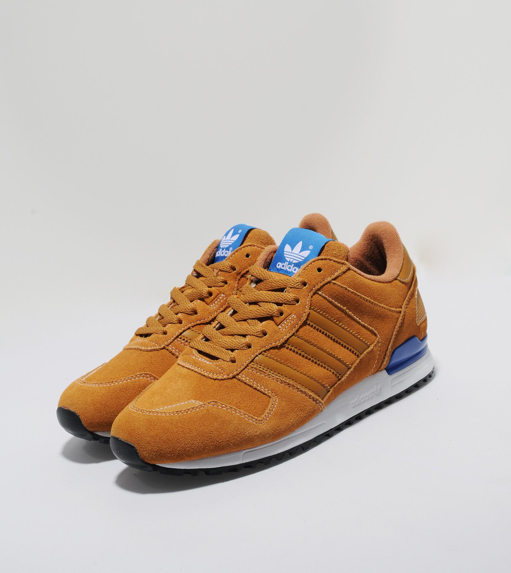 zx 700 men gold
