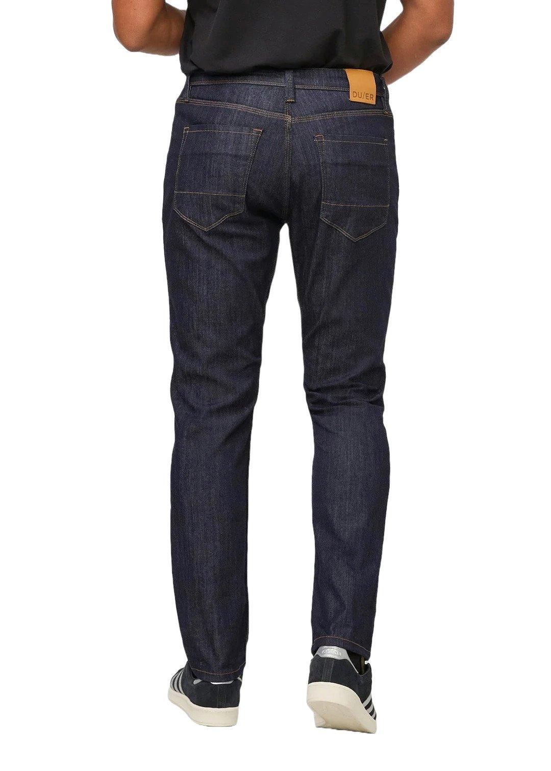 Performance Denim Relaxed Fit 32