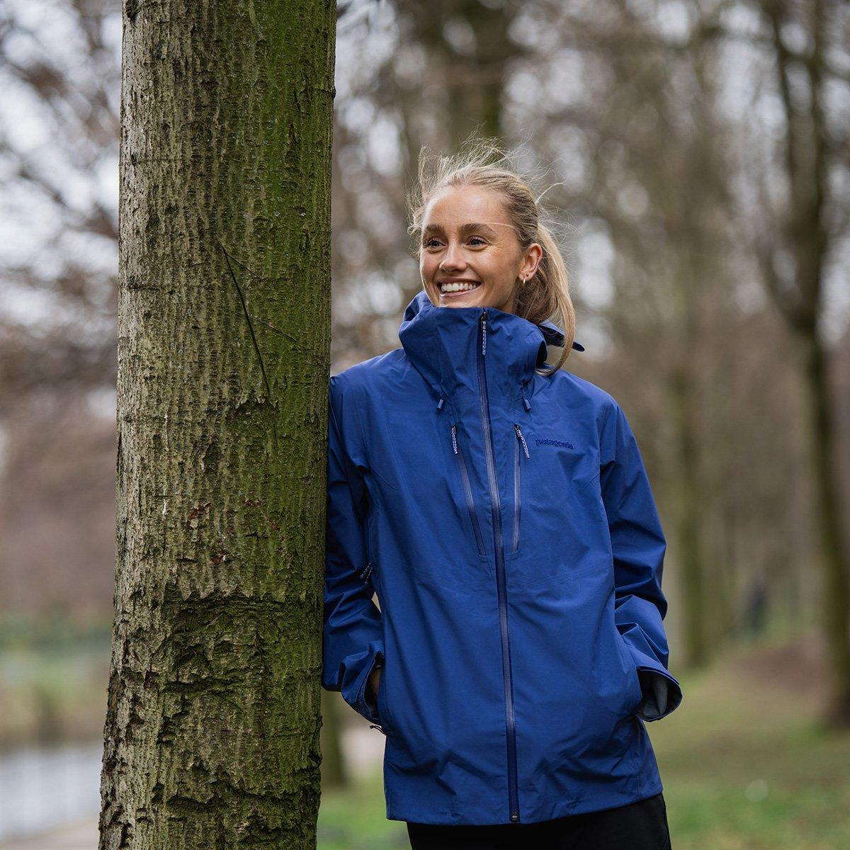 Patagonia Women's Triolet GORE-TEX Jacket Purple Tiso