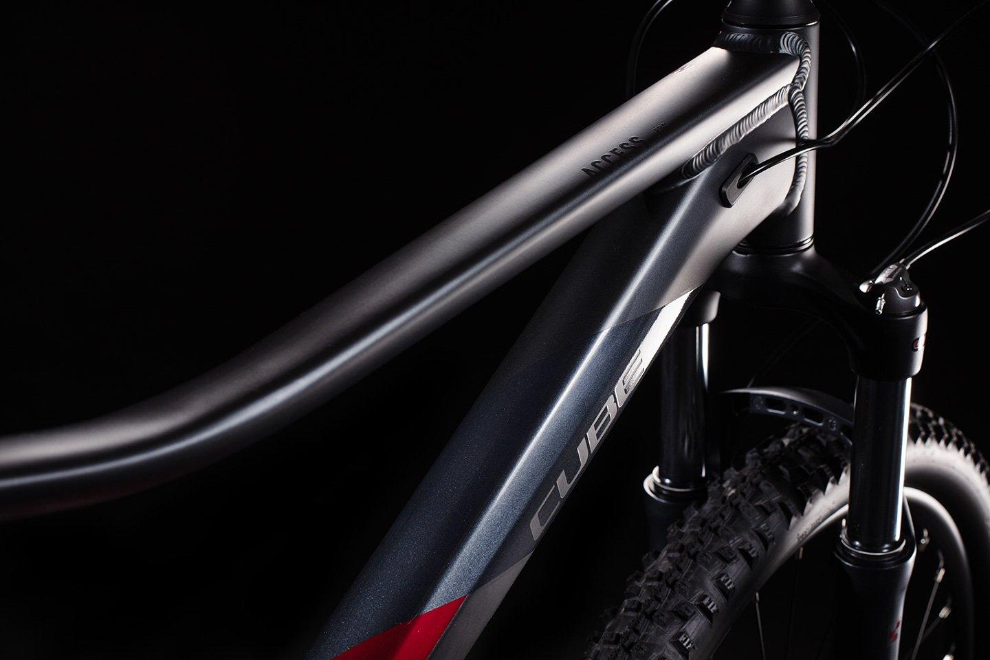 tuono 1100 factory