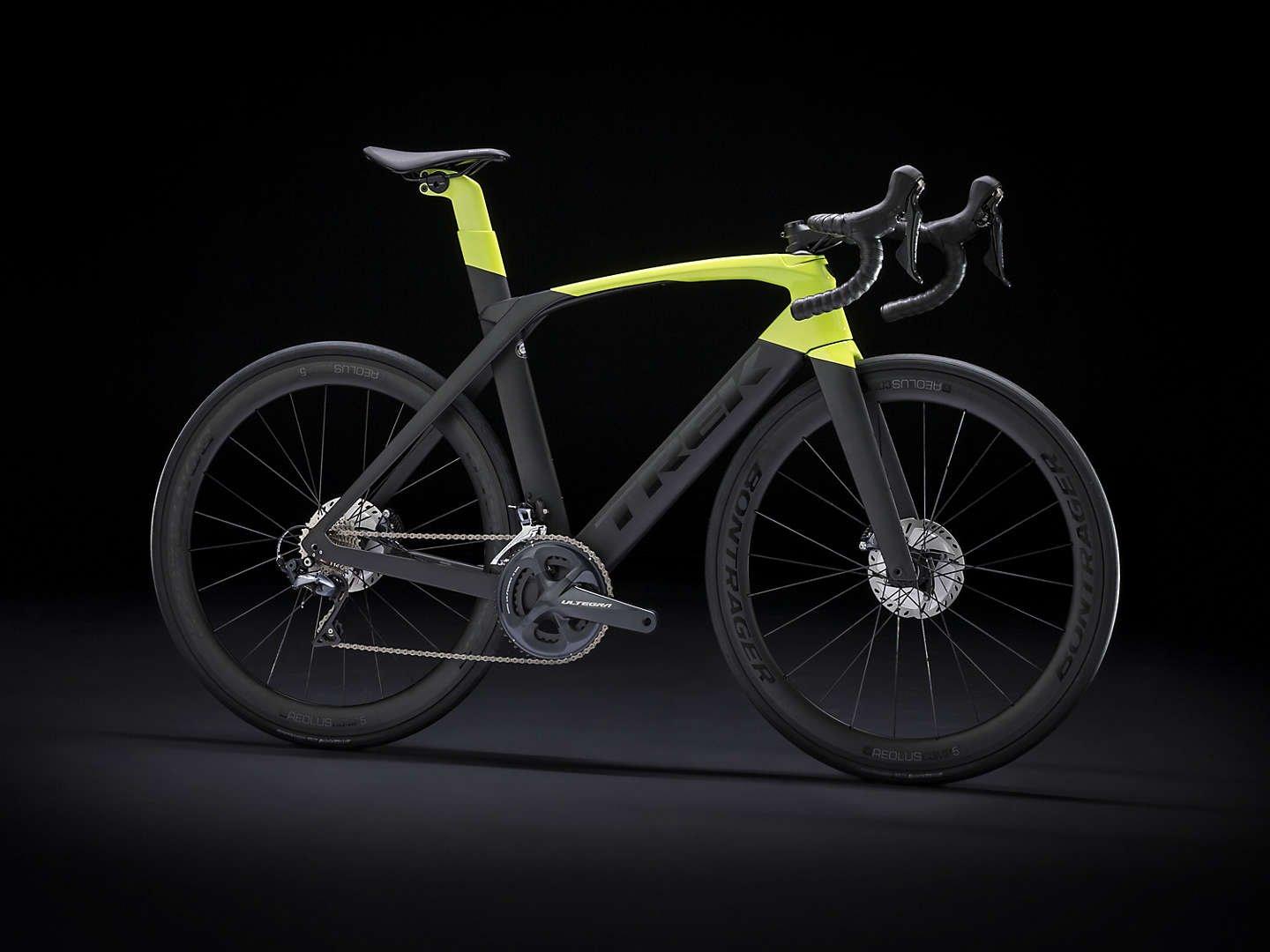 Trek madone sl 7 disc 2020 road bike hotsell