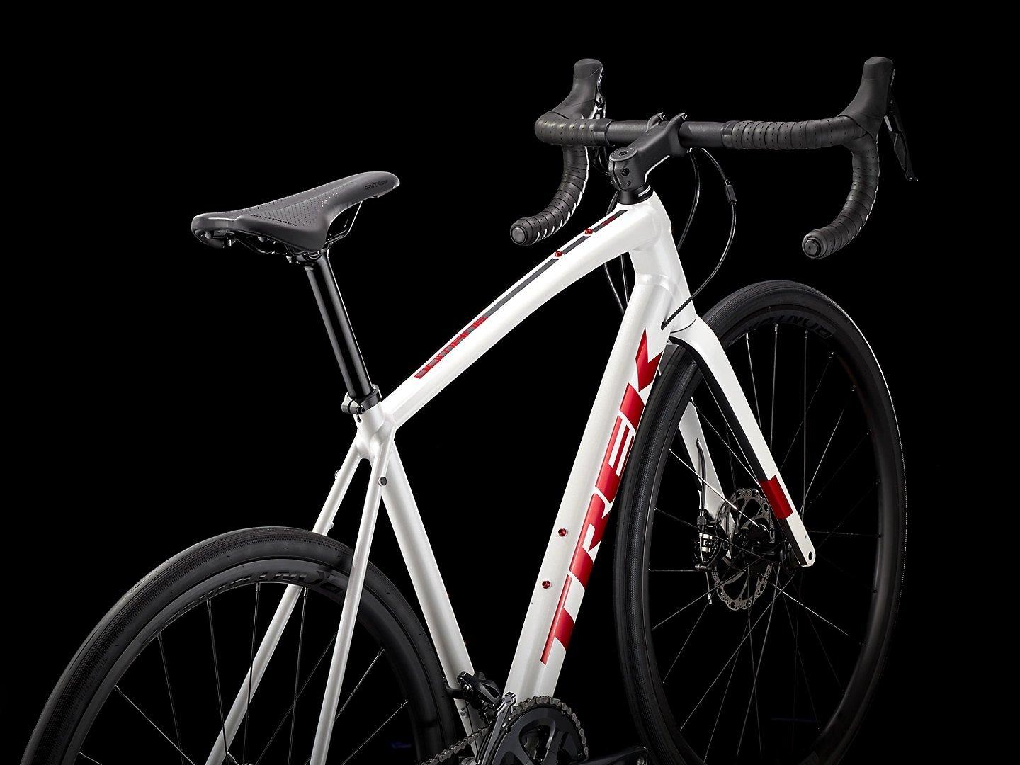 Trek domane al 3 online 2021 women's road bike