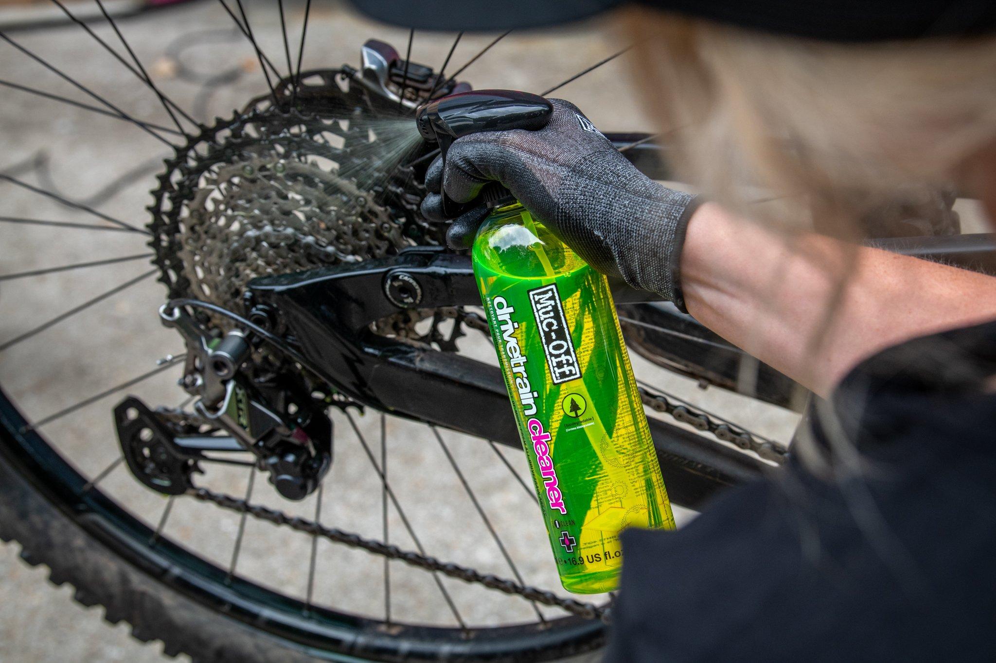 Muc Off Bio Drivetrain Cleaner Bike Cleaning Supplies Tiso UK