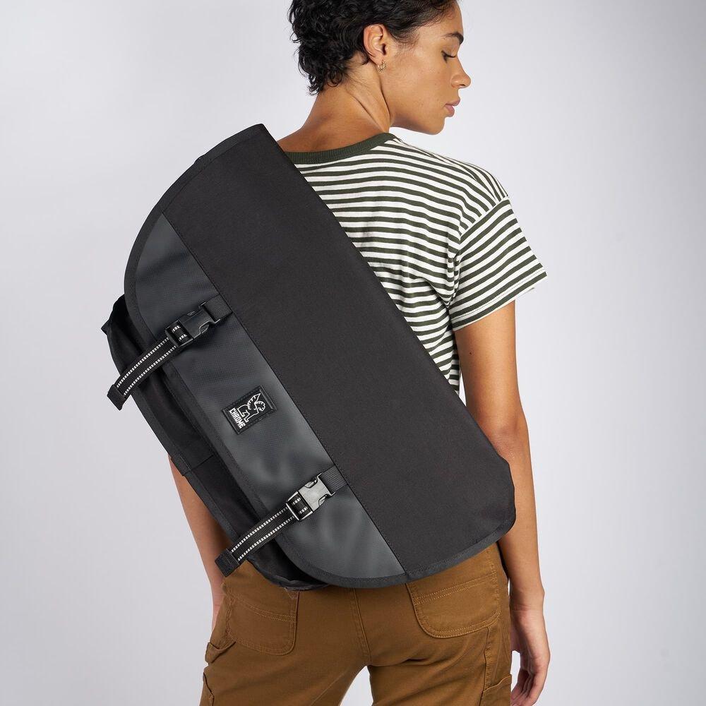 Citizen 24L Messenger