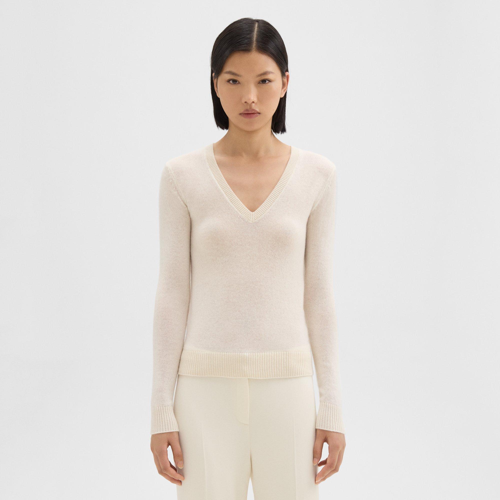 Theory V-neck Sweater In Feather Cashmere In Ivory