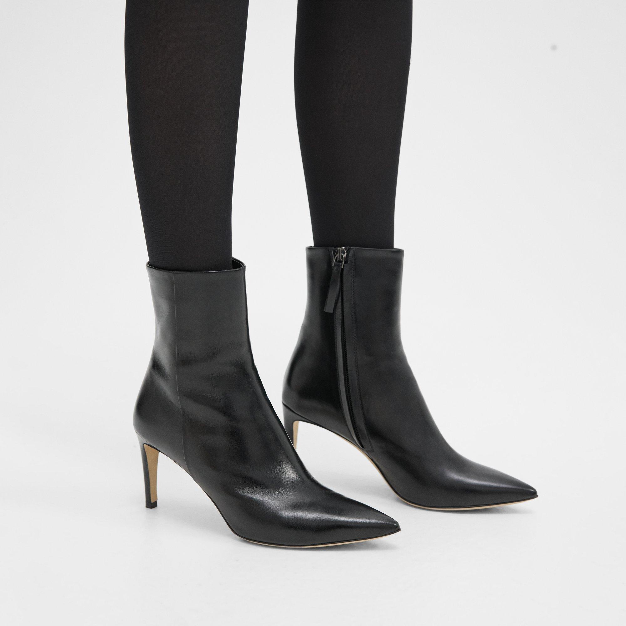 Theory Heel Bootie In Leather In Black