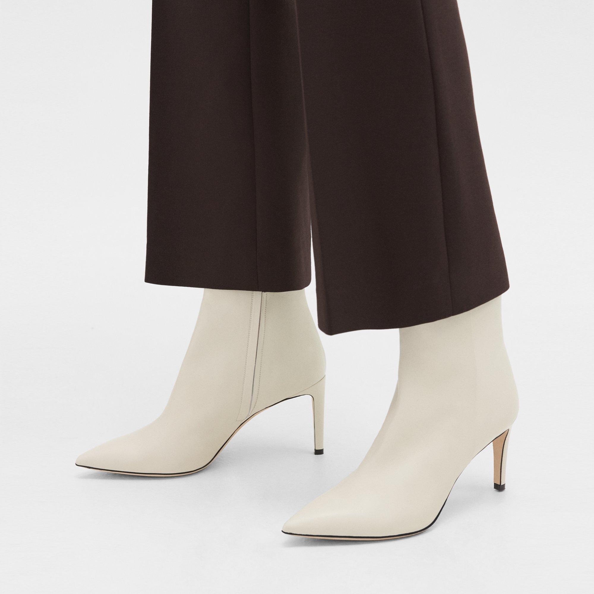Theory Heel Bootie In Leather In Ivory